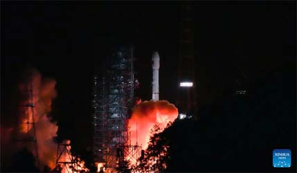 Запуск ракеты Long March 3B