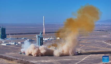 Запуск китайской ракеты Long March 2C