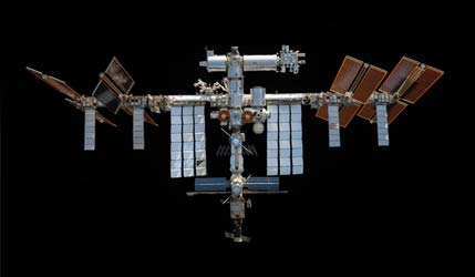 Роскосмос поднял орбиту МКС до 422 км: выполнена коррекция кораблём Прогресс МС-32