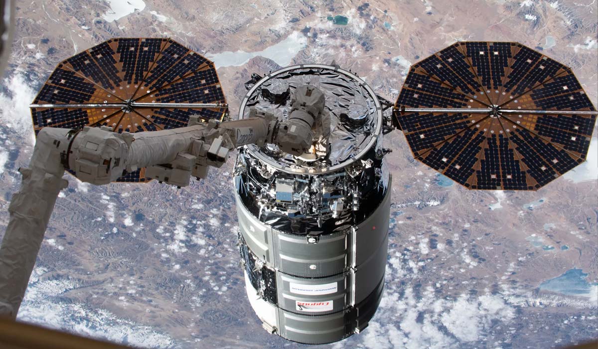 Что повезет с собой американский космический грузовик Northrop Grumman Cygnus на МКС 3 августа