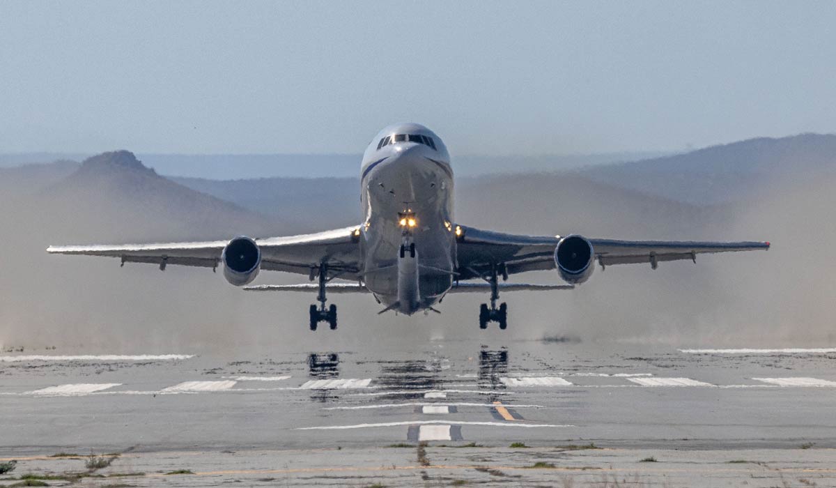 Ракета Pegasus XL на літаку-носії L-1011 Stargazer