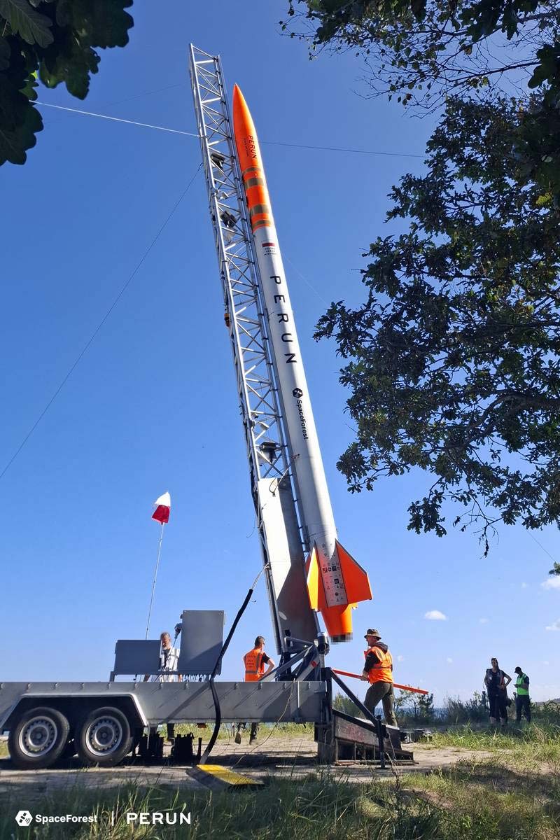 Запуск суборбітальної ракети PERUN під час четвертого випробувального польоту