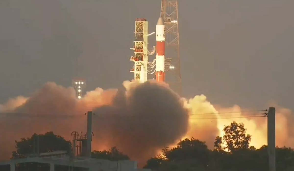 Запуск ракеты PSLV XL