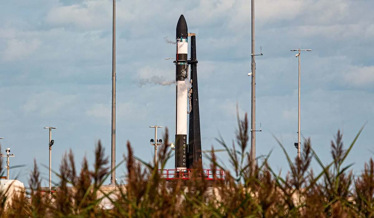 Ракета Rocket Lab Electron на старті