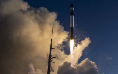 Rocket Lab успішно запустила шведський супутник MATS, але спроба спіймати ракету в повітрі не вдалася