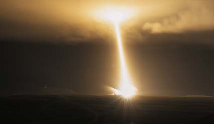 полет ракеты Electron Rocket Lab с миссией The Lightning God Defends (QPS-SAR-14)