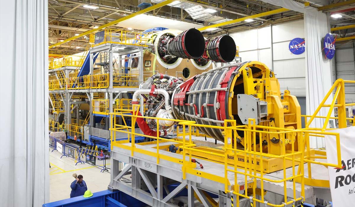 Задержки миссий вызывают опасения по поводу плана НАСА по возвращению астронавтов на Луну раньше Китая