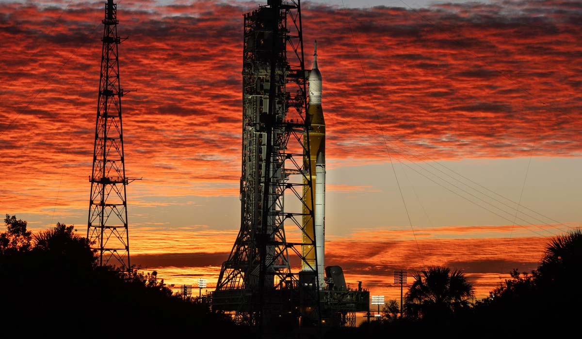 NASA идет на второй круг: полная заправка мегаракеты SLS назначена на 19 февраля