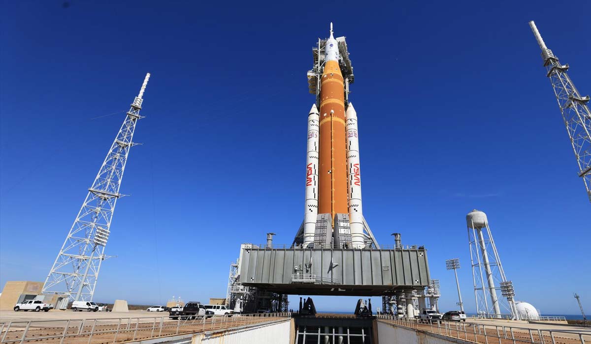 Ракета SLS (Space Launch System) и космический корабль Orion