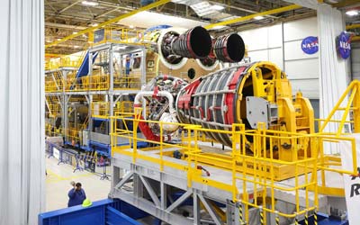 Задержки миссий вызывают опасения по поводу плана НАСА по возвращению астронавтов на Луну раньше Китая