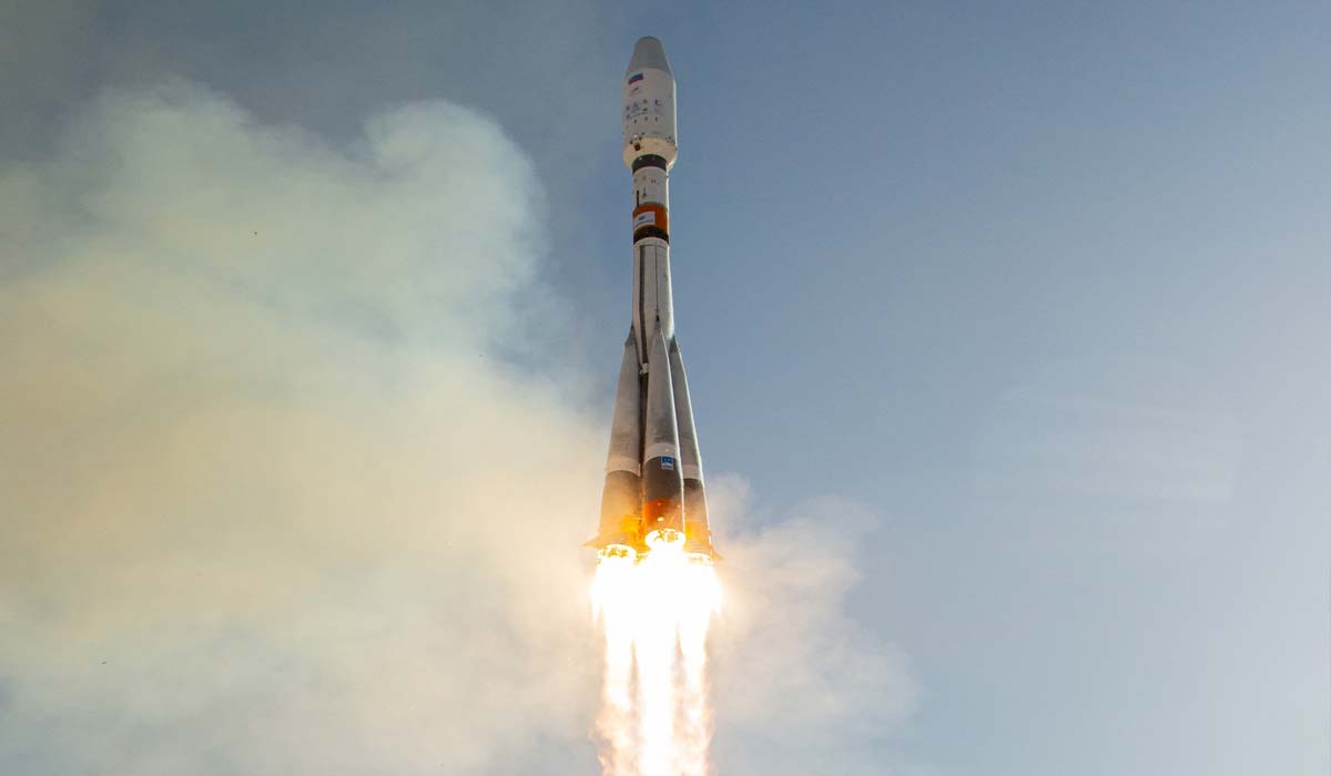 Ракета Союз-2.1а запускает спутник Космос