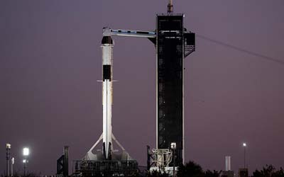 Екіпаж SpaceX готується до запуску, тривають останні дослідження та підготовка станції