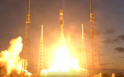 Фрагмент відео запуску супутників Intelsat Galaxy ракетою SpaceX Falcon 9