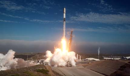 Запуск ракети Falcon 9 Block 5 із супутниками Starlink Group 17-51 з бази Ванденберг