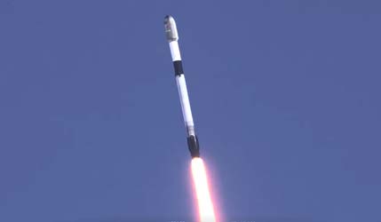 запуск ракети Falcon 9 Block 5 із супутниками Starlink Group 17-53 з бази Ванденберг