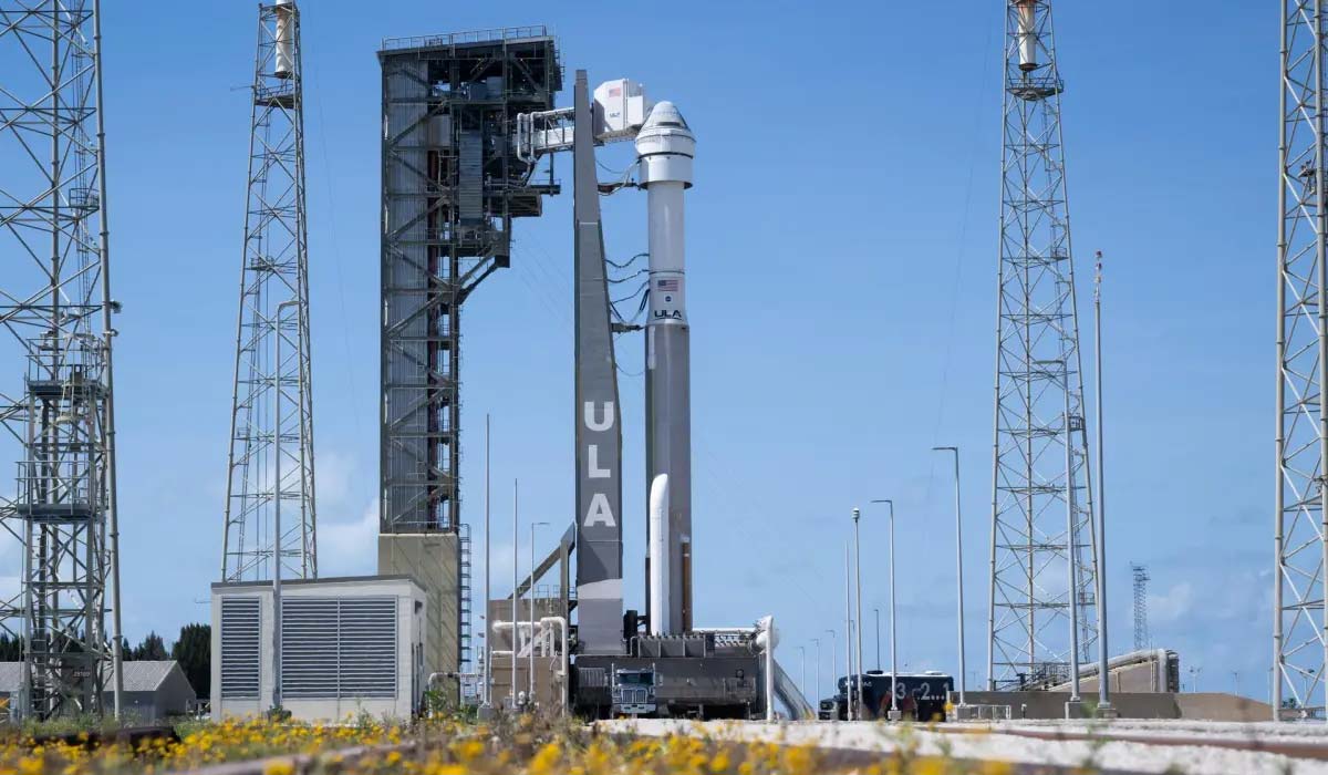 Корабель Starliner на верхівці ракети Atlas V