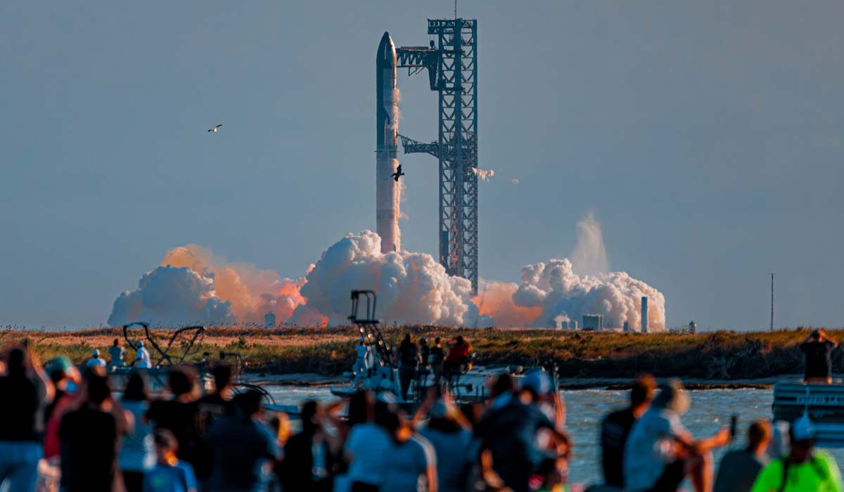 Перебои с электричеством в пункте управления полетом SpaceX перед сентябрьским выходом в открытый космос