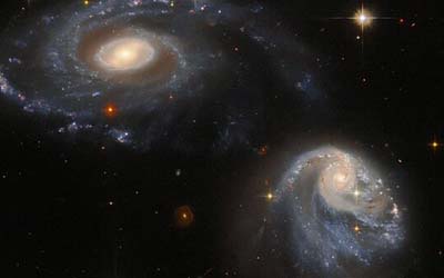 Знімок взаємодіючих галактик Arp-Madore 608-333 від Hubble