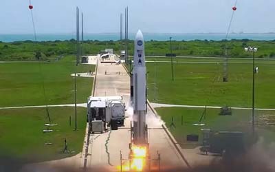 Запуск рекети-носія Astra з двома супутниками TROPICS (кадри надані NASASpaceflight LLC і Astra Space Inc.).