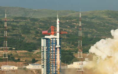 Старт ракеты Long March 2C