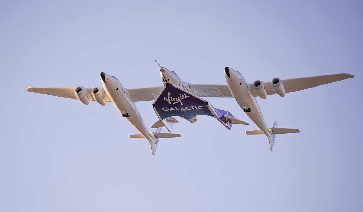 Літак Virgin Galactic Eve з космопланом SpaceShipTwo