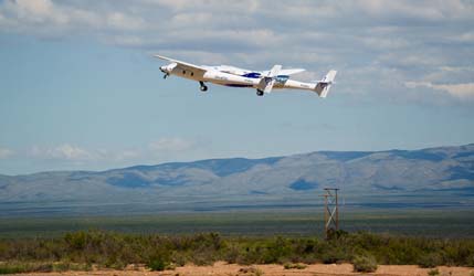 Літак VMS Eve підняв VSS Unity на висоту для скидання та плануючого польоту