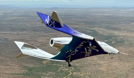 космоплан Virgin Galactic VSS Unity під час польоту