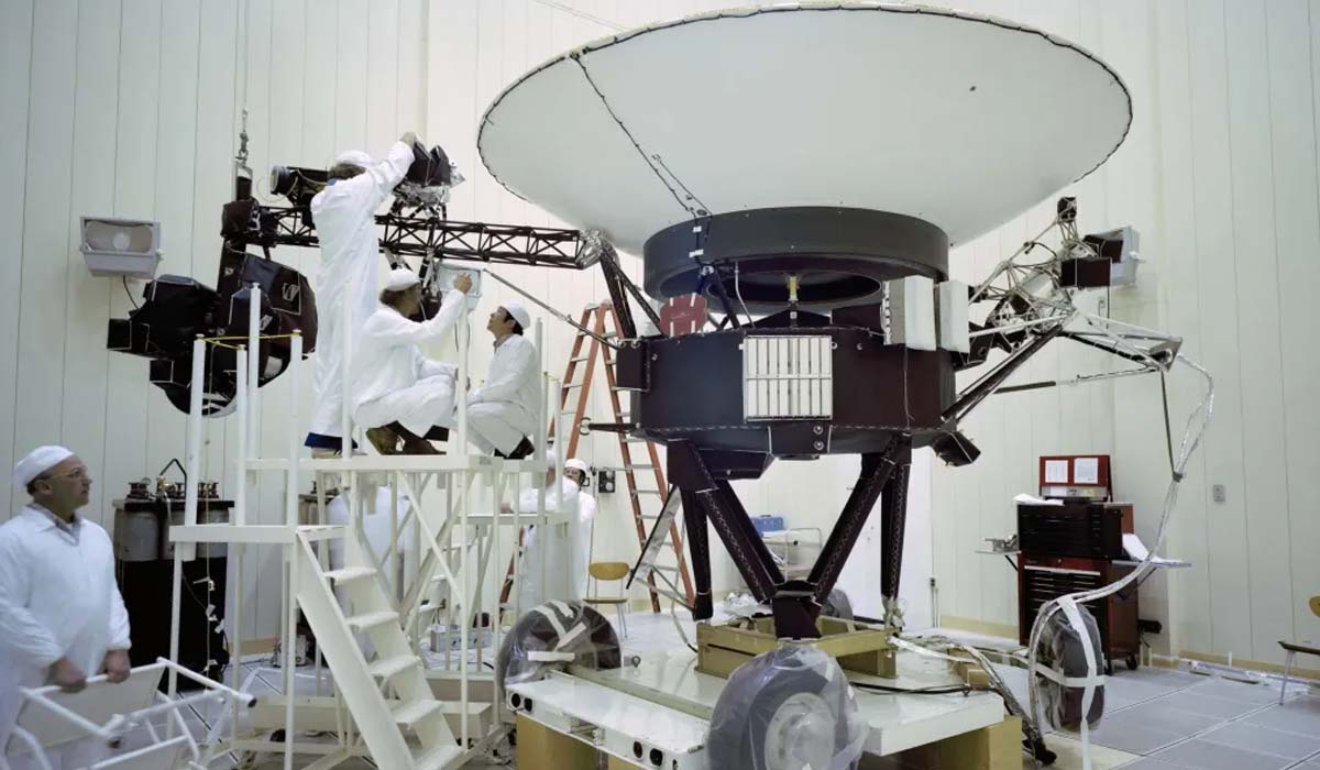 NASA отключает еще один научный прибор для экономии энергии Voyager-2